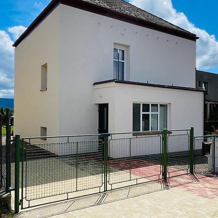 Apartmany Hvezdecka Broumov Luaran gambar