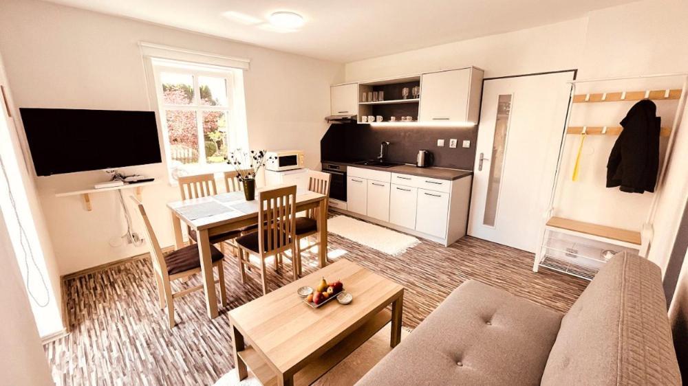 Apartmany Hvezdecka Broumov Luaran gambar