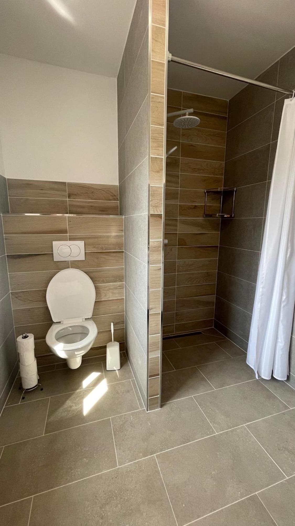 Apartmany Hvezdecka Broumov Luaran gambar